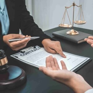 متى يحتاج رجال الأعمال إلى محامي تجاري؟